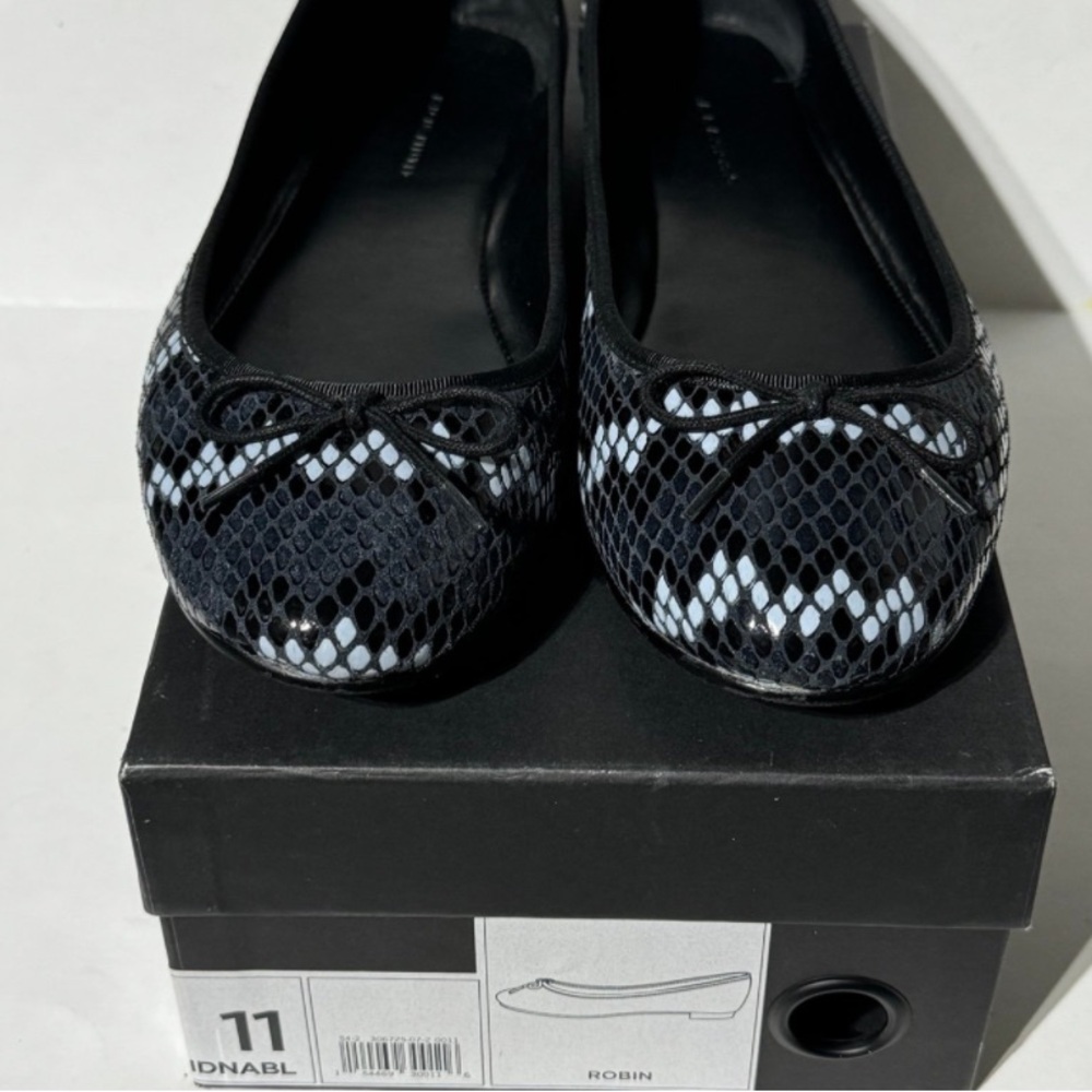 Banana Republic snakeskin flats
